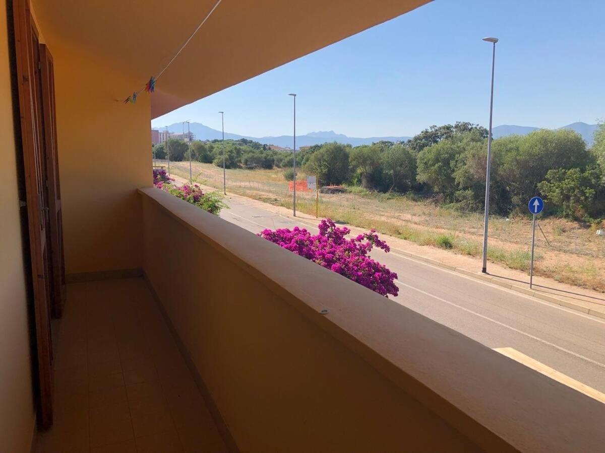 Magic Dalu Con Posto Auto Apartment Olbia Exterior photo